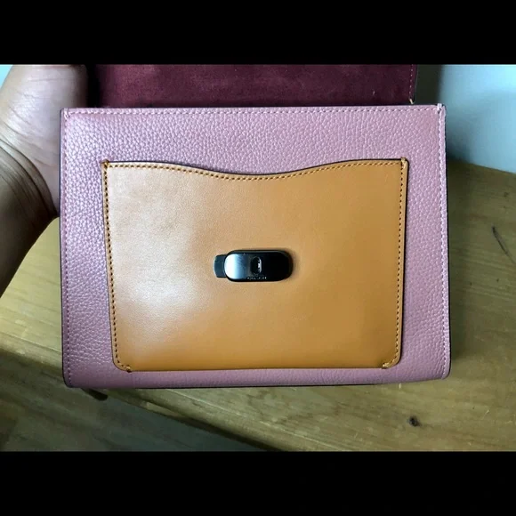 S⭕️LD‼️ Coach Tabby Top Handle 20 in Colorblock Leather - Picture 7 of 12